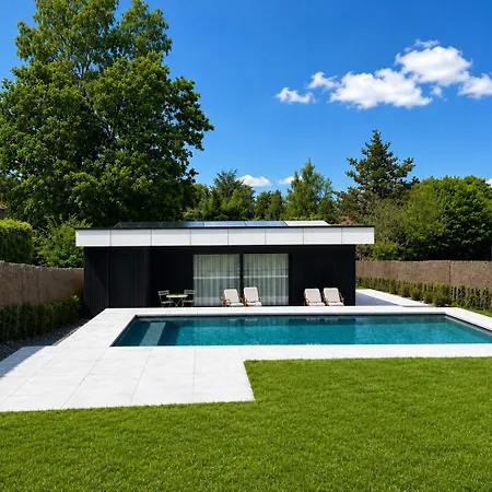 Grand Fields Ferienhaus *